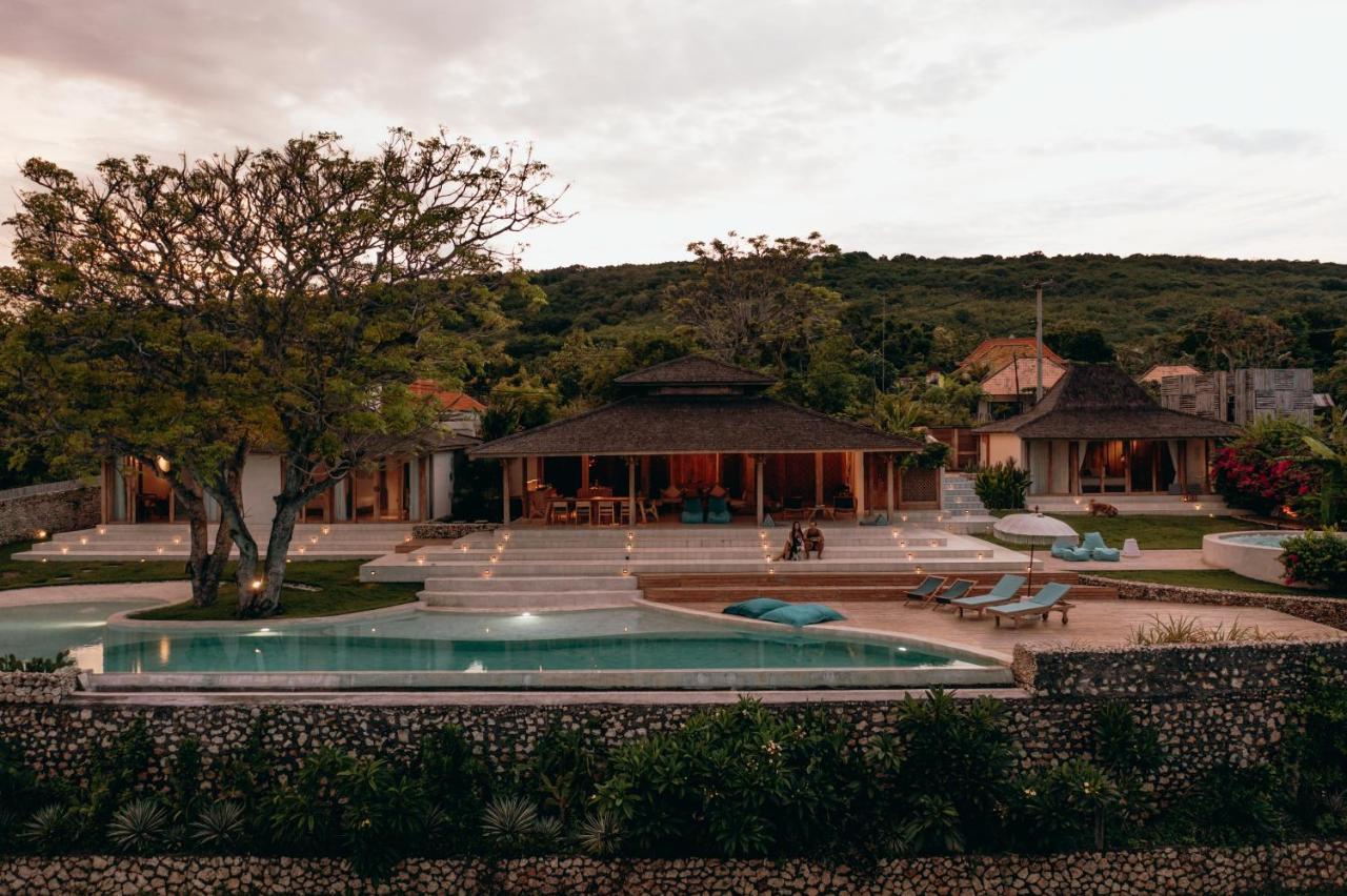 Villa Victoria Nusa Penida Semaya Exteriör bild